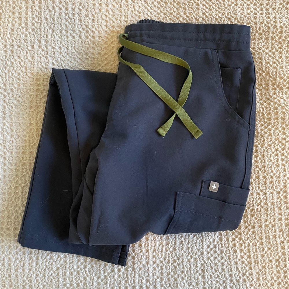 FIGS Yola Skinny Scrub Pant SP Quiet Navy